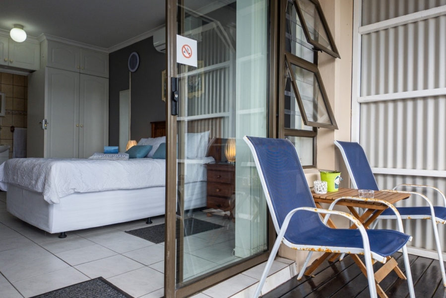 5 Bedroom Property for Sale in Paradise Western Cape